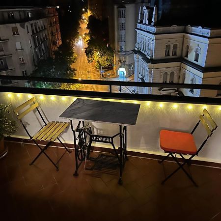 Bright & Spacious Home In Buda Budapest Exteriör bild