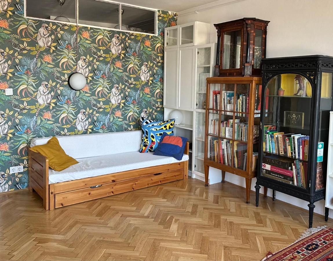 Bright & Spacious Home In Buda Budapest Exteriör bild